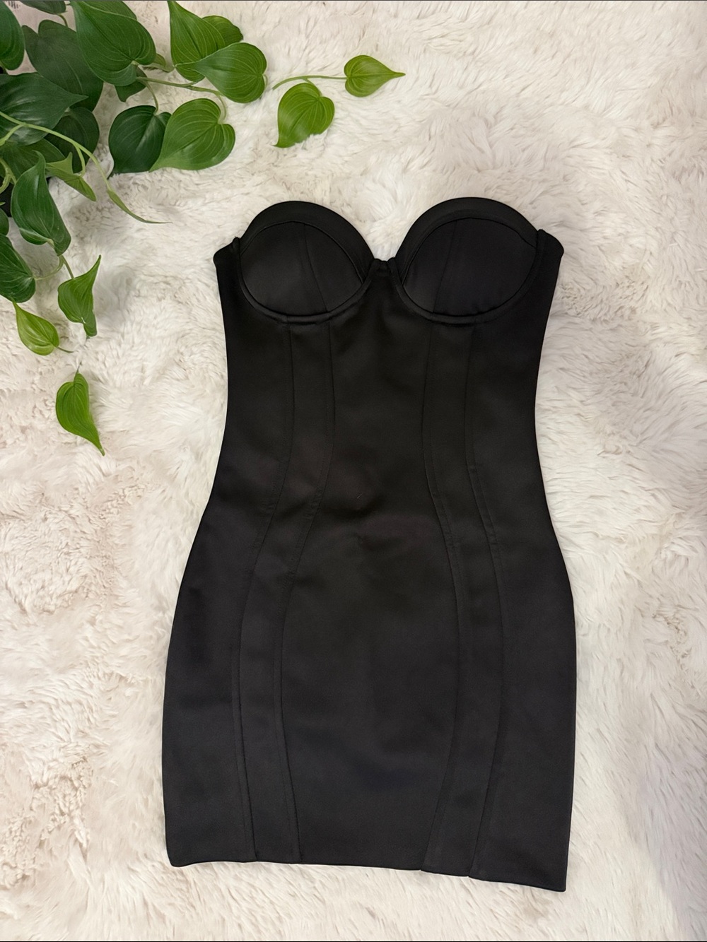 BabyBoo Strapless Bodycon Dress - Classic Evening Style